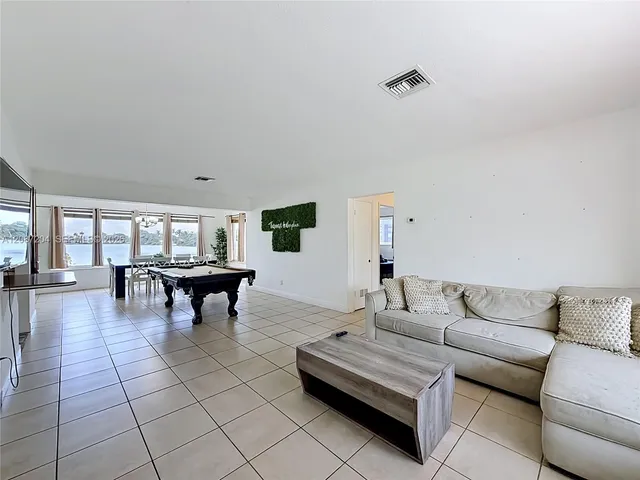 3-bedroom rental at 2501 NE 209th Terrace, Miami