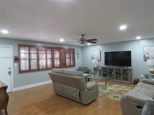 2-bedroom rental at 11840 NE 19th Drive #26, North Miami