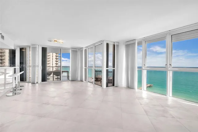 2-bedroom rental at 16485 Collins Avenue #2136, Sunny Isles Beach