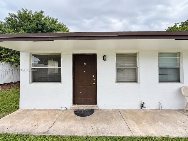 1-bedroom rental at 3639 SW 13th Court #4, Fort Lauderdale