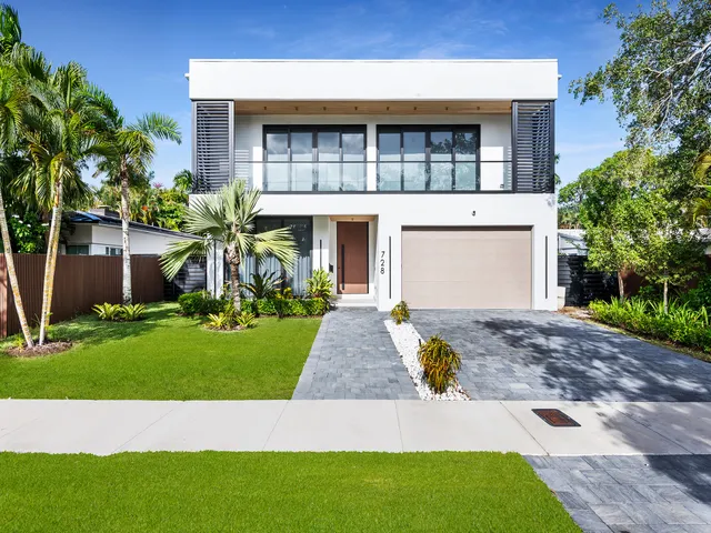 5-bedroom home at 728 NE 17th Terrace, Fort Lauderdale