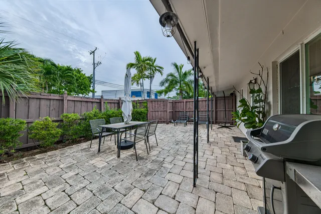 2-bedroom rental at 701 NE 22ND Drive, Wilton Manors