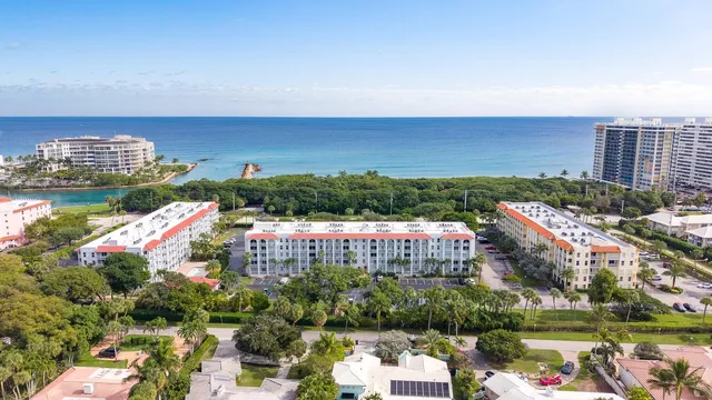 2-bedroom rental at 1111 S OCEAN Boulevard #213, Boca Raton