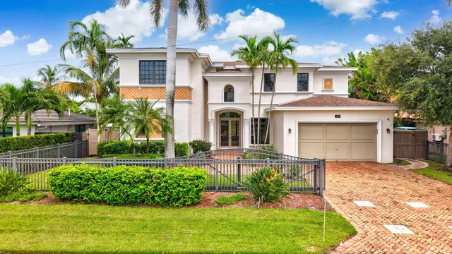 5-bedroom rental at 260 NE WAVECREST Court, Boca Raton