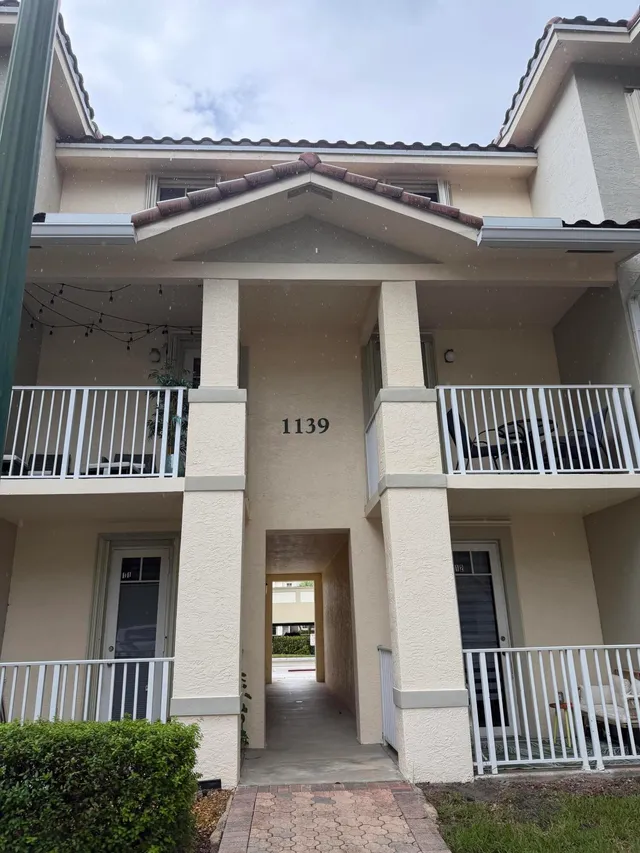 3-bedroom rental at 1139 TOWN CENTER Drive #25, Jupiter