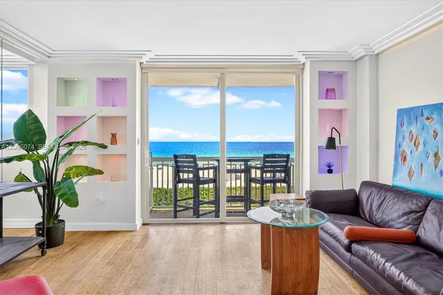 1-bedroom home at 401 Ocean Drive #518, Miami Beach