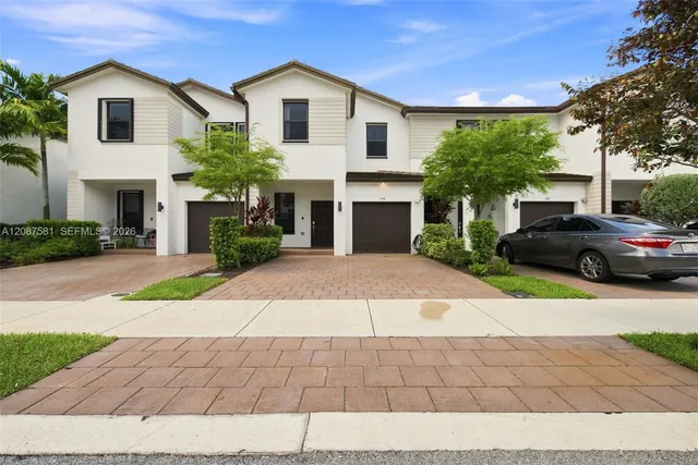 4-bedroom home at 156 SW 185th Way, Pembroke Pines