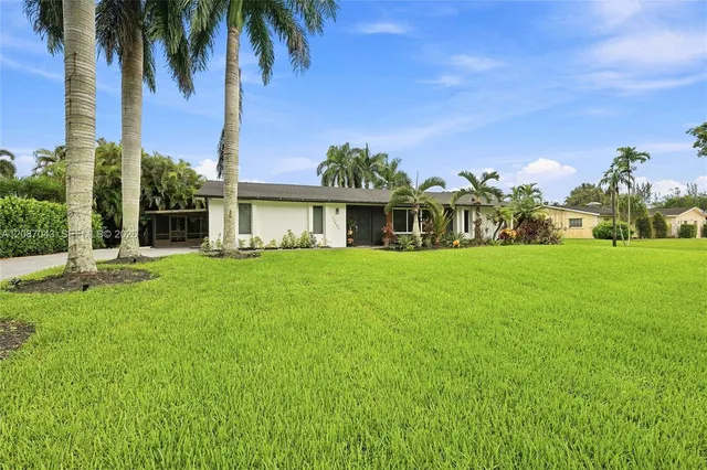 4-bedroom home at 13402 SW 29th Street, Davie