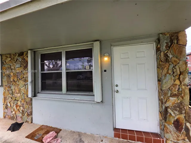 2-bedroom rental at 1961 Liberty Street #1, Hollywood