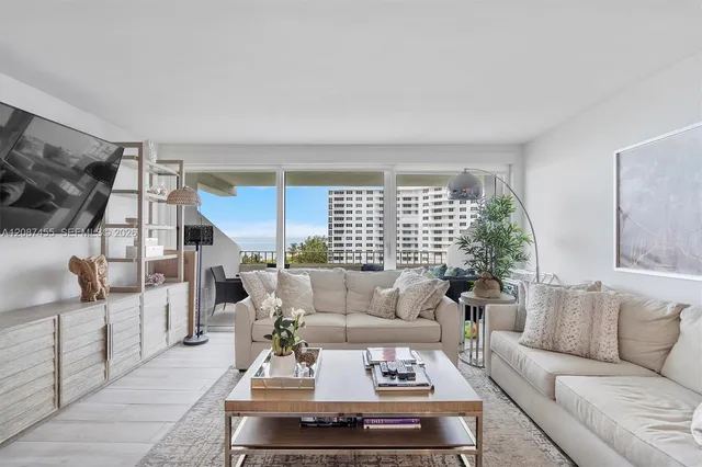 2-bedroom rental at 177 Ocean Lane Drive #807, Key Biscayne
