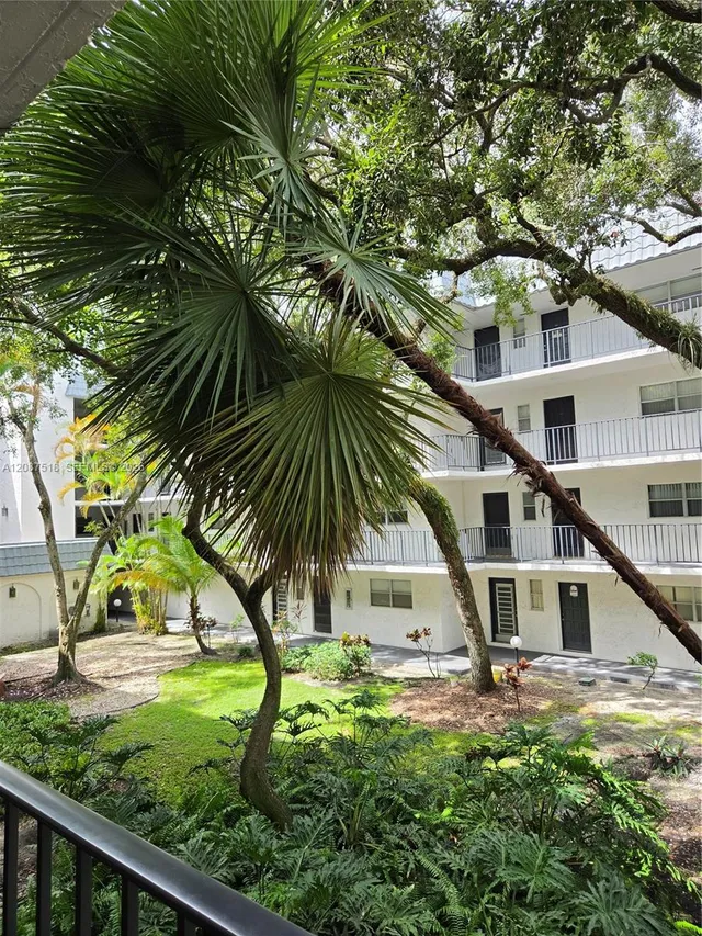 2-bedroom rental at 3280 Spanish Moss Terrace #213, Lauderhill