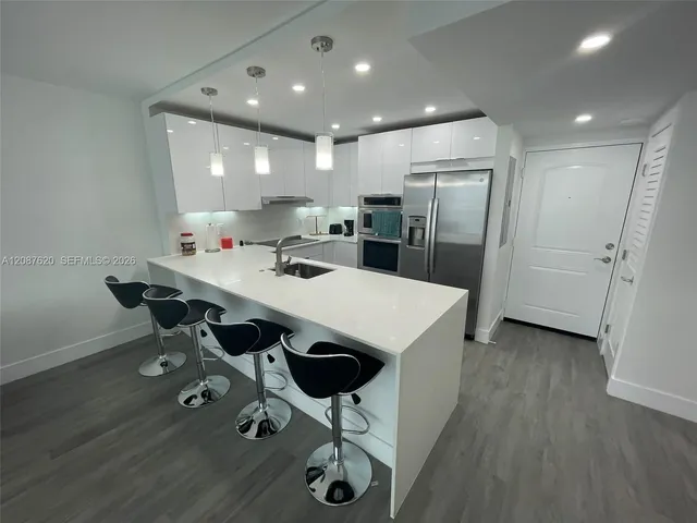 1-bedroom rental at 100 Bayview Drive #1123, Sunny Isles Beach