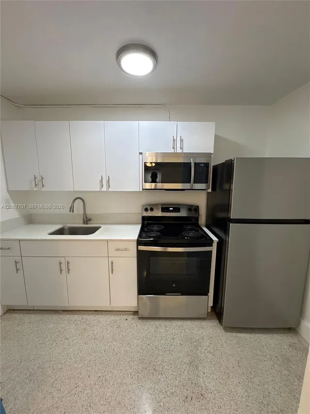 2-bedroom rental at 649 SW 7th Street #10, Miami