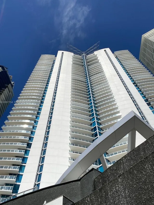 1-bedroom rental at 17001 Collins Avenue #1102, Sunny Isles Beach