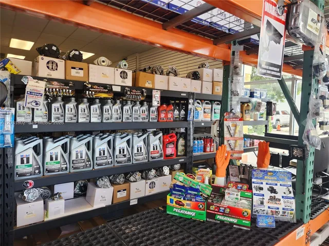 Commercial at 18710 SW 107th Avenue, Cutler Bay