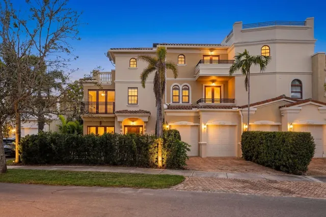 3-bedroom home at 645 NE 17th Way #645, Fort Lauderdale