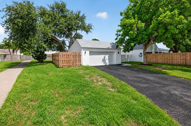3-bedroom home at 905 NW 21ST Way, Delray Beach