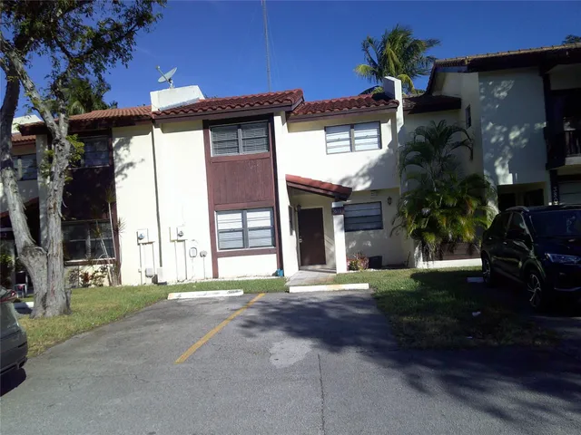 2-bedroom home at 3810 SW 52nd Avenue #3810, Hollywood