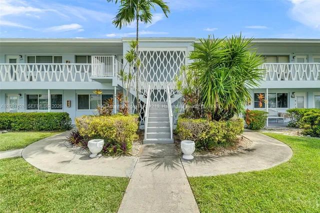 1-bedroom home at 900 Atlantic Shores Boulevard #219, Hallandale Beach