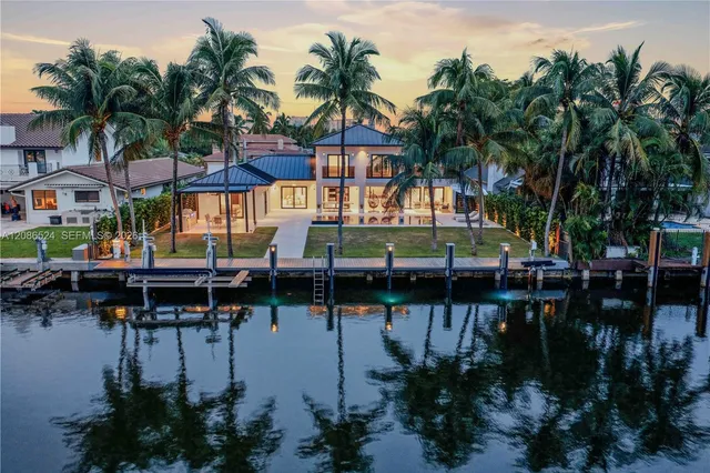 6-bedroom home at 415 Holiday Drive, Hallandale Beach