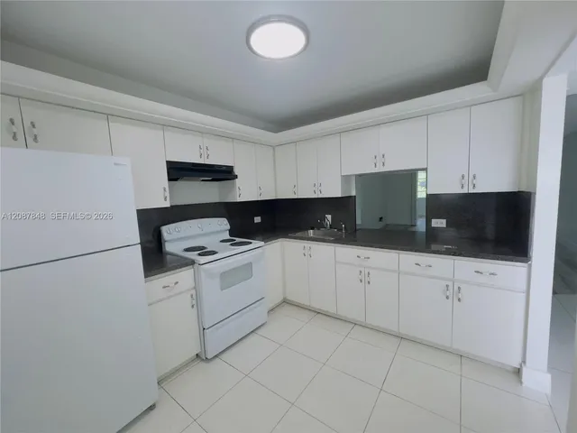 1-bedroom home at 443 NE 195th Street #338, Miami