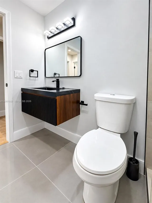 2-bedroom rental at 4804 Garden Avenue #B, West Palm Beach