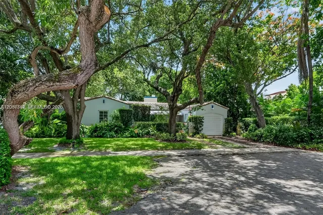 3-bedroom rental at 9805 NE 4th Ave Road #0, Miami Shores