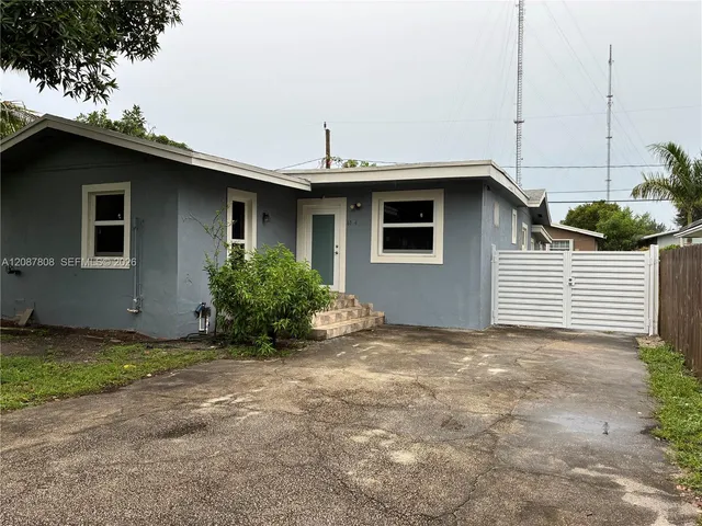 2-bedroom rental at 6124 SW 38th Street #6124, Miramar