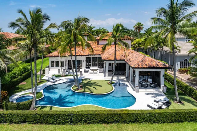 5-bedroom home at 6680 NW 122nd Avenue, Parkland