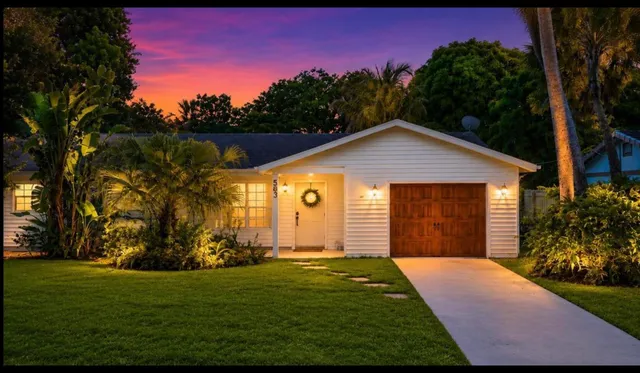 3-bedroom rental at 583 NW 12TH Terrace, Boca Raton