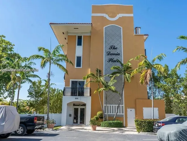 2-bedroom home at 555 E Dania Beach Boulevard #5, Dania Beach
