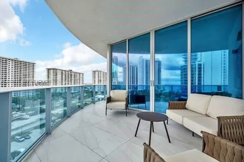 3-bedroom rental at 17550 Collins Avenue #801, Sunny Isles Beach