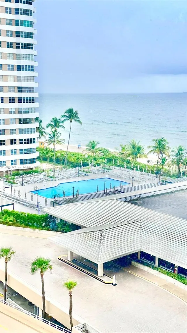 1-bedroom rental at 1980 S Ocean Drive #8D, Hallandale Beach