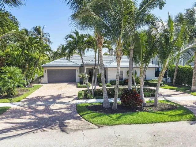 4-bedroom rental at 725 NE 36th Street, Boca Raton