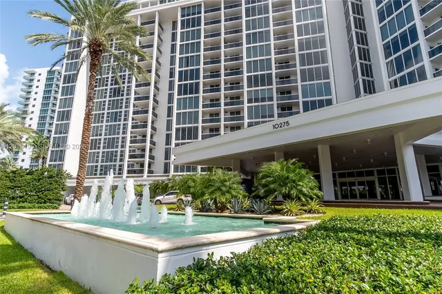 2-bedroom rental at 10275 Collins Avenue #720, Bal Harbour
