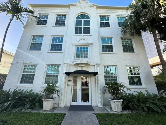 2-bedroom rental at 130 Antiquera Avenue #8, Miami