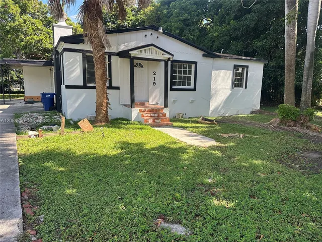 Land at 219 NE 141st Street, Miami