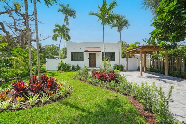 4-bedroom home at 222 NE 9TH Street, Delray Beach