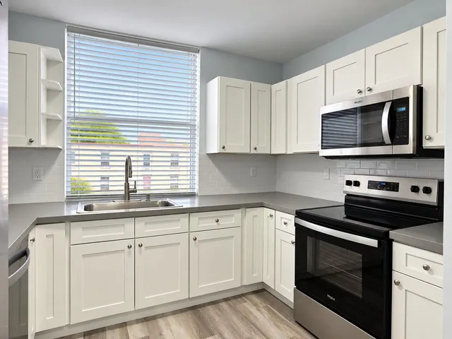 2-bedroom home at 9 WILLOWBROOK Lane #208, Delray Beach