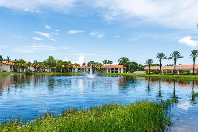 2-bedroom home at 1524 Lake Crystal Drive #E, Royal Palm Beach