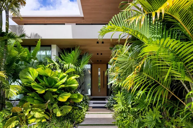 6-bedroom home at 41 NURMI Drive, Fort Lauderdale