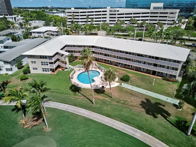 1-bedroom rental at 4836 NE 23rd Avenue #17, Fort Lauderdale