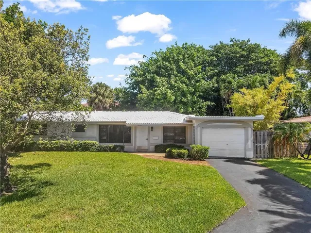 3-bedroom rental at 2161 NE 35TH Street, Lighthouse Point
