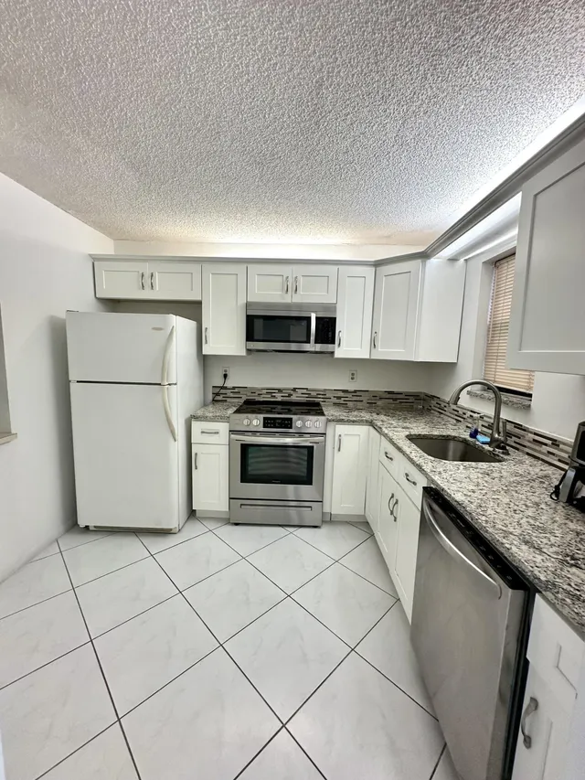 2-bedroom home at 9370 SW 8th Street, Boca Raton