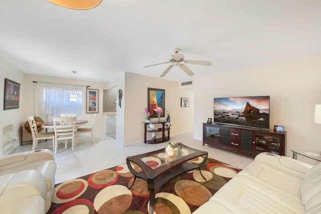 2-bedroom home at 308 BRITTANY G, Delray Beach