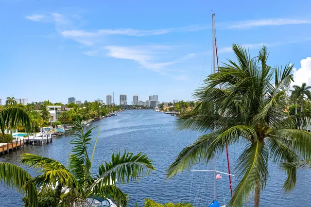 3-bedroom home at 516 HENDRICKS Isle #4A, Fort Lauderdale