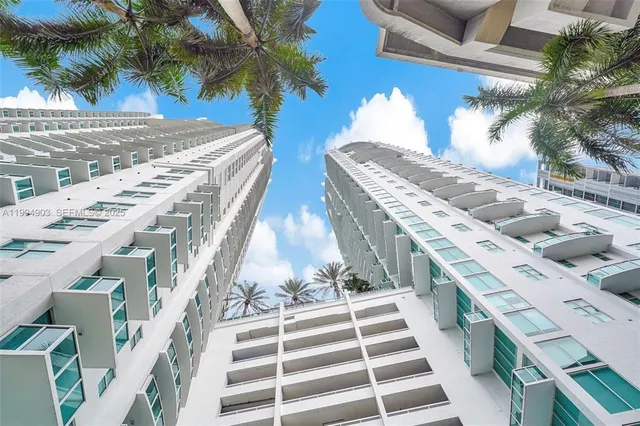 2-bedroom home at 41 SE 5th Street #417, Miami