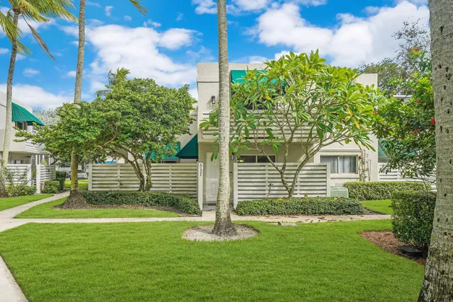 3-bedroom home at 557 NW 97TH Avenue, Plantation
