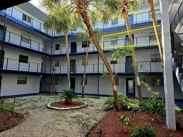 2-bedroom rental at 2860 SOMERSET Drive #317K, Lauderdale Lakes