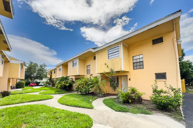 3-bedroom rental at 4330 Lilac Street #K, Palm Beach Gardens